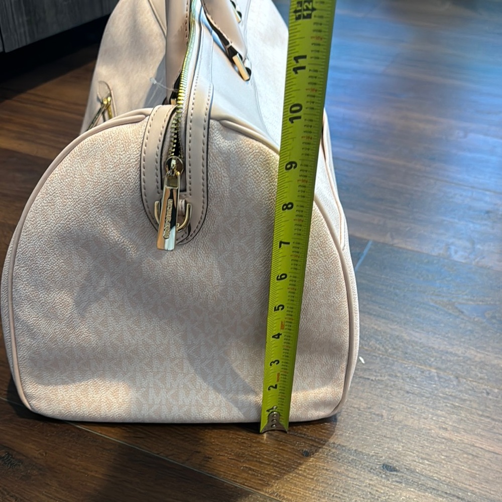 Michael Kors NWT Jet Set Travel Extra Large Duffle weekender Bag in Blush Pink. - Picture 12 of 13